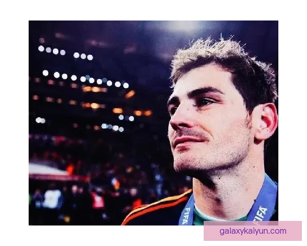 诺伊尔与卡西利亚斯近期状态对比：门将传奇的竞技走势分析代传承